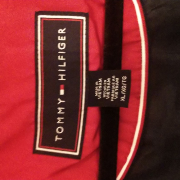 Tommy Hilfiger Puffer vest size XL - Picture 9 of 11